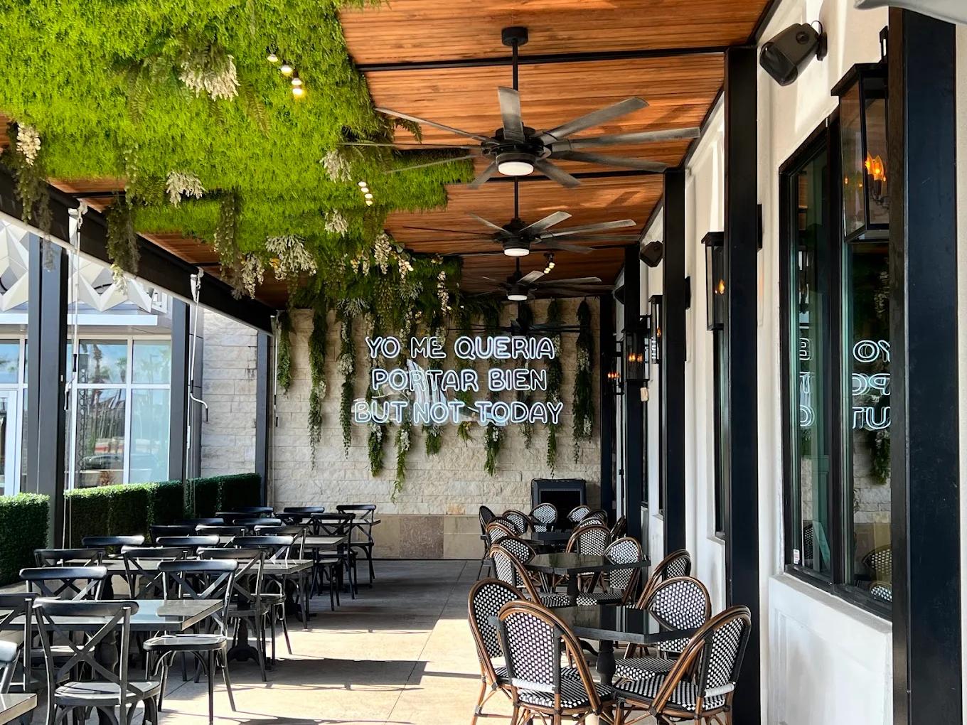 Casa Madre Brunch & Grill